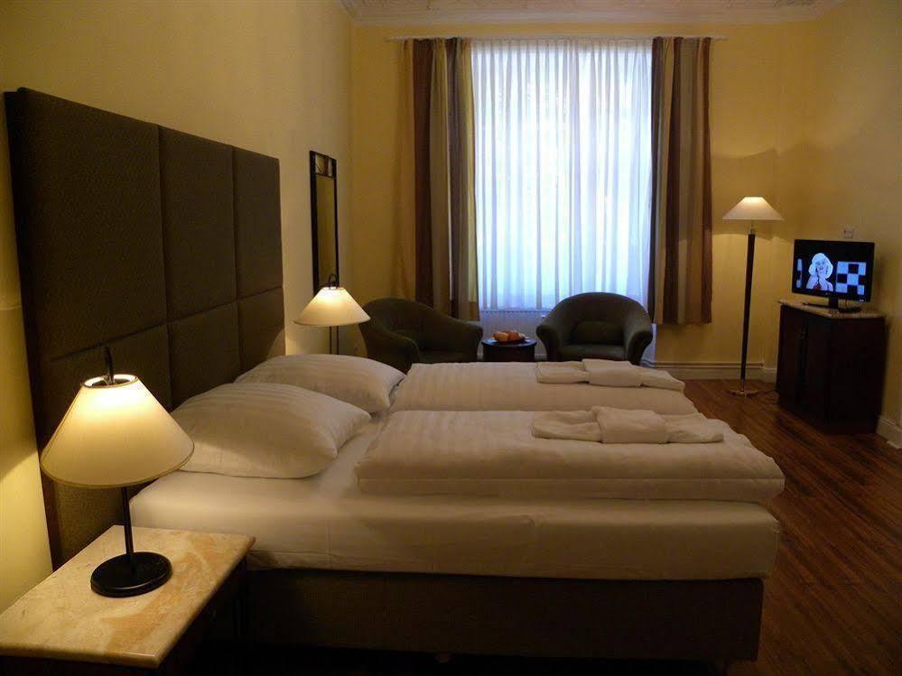 Hotel-Pension Michele Berlin Zewnętrze zdjęcie