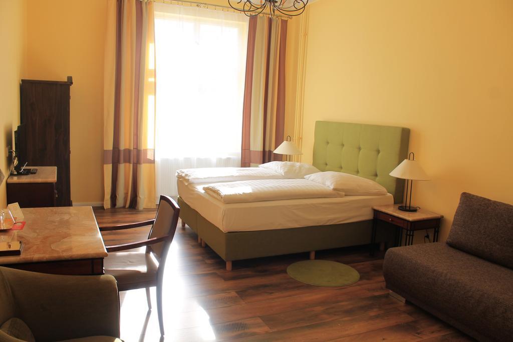 Hotel-Pension Michele Berlin Zewnętrze zdjęcie