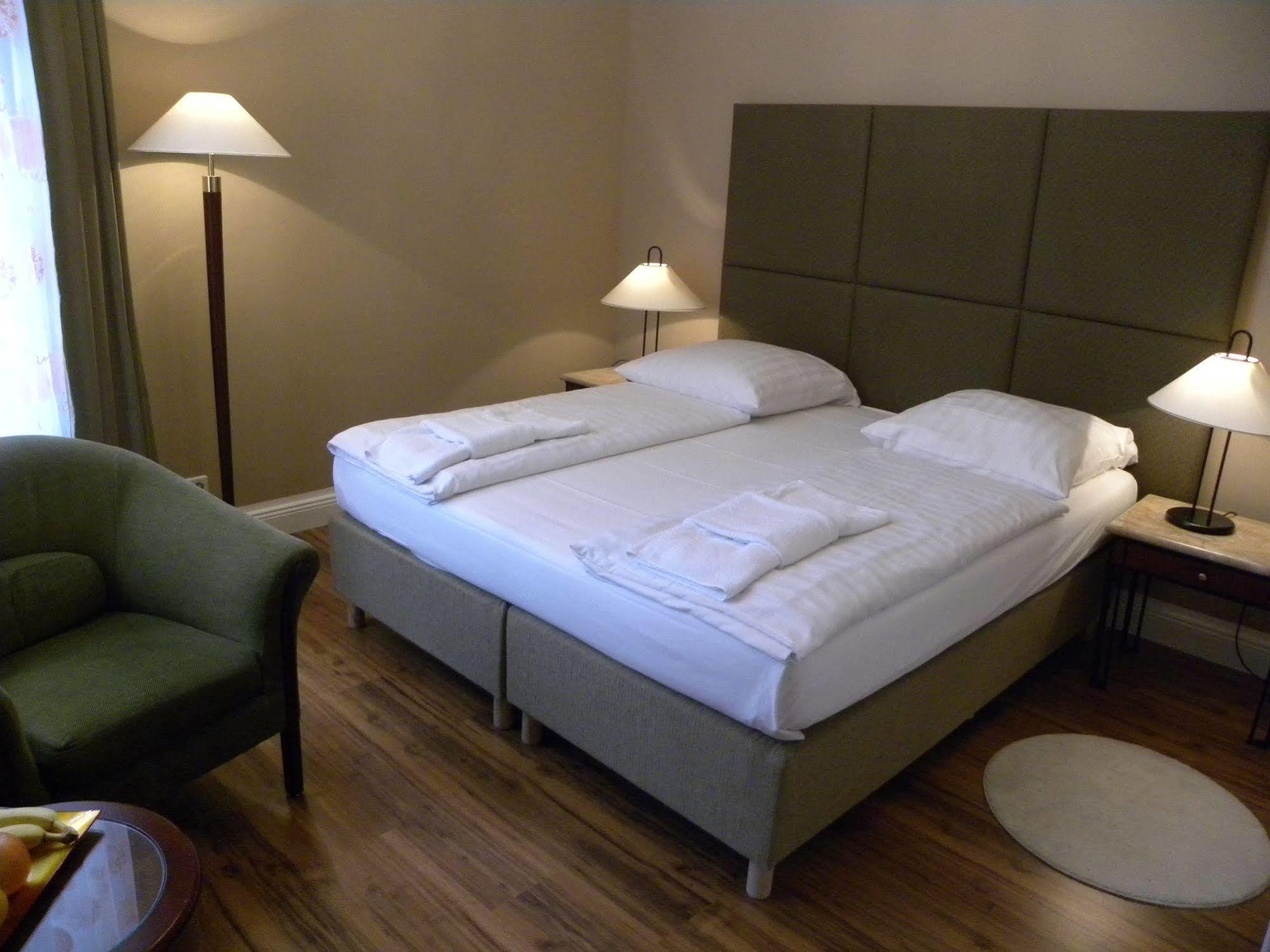 Hotel-Pension Michele Berlin Zewnętrze zdjęcie