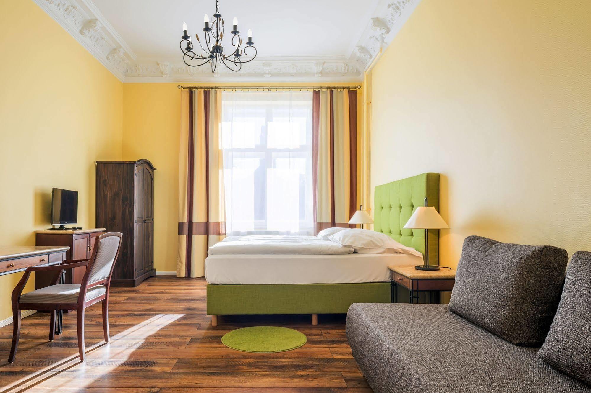 Hotel-Pension Michele Berlin Zewnętrze zdjęcie